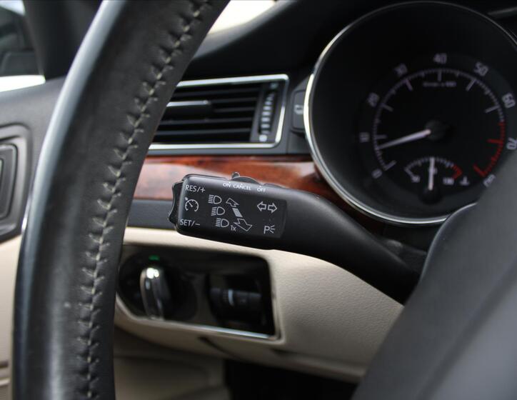 Škoda Superb 15