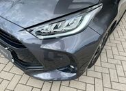 Toyota Yaris 10