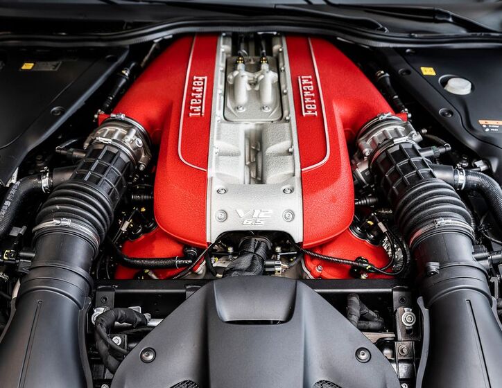 Ferrari 812 13