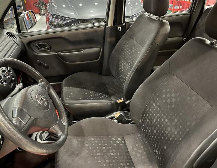 Opel Agila 24