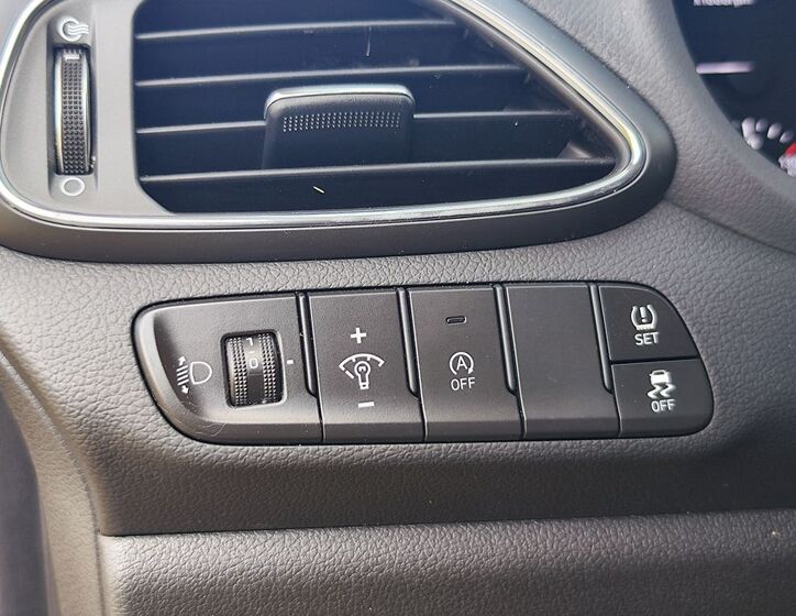 Hyundai i30 23
