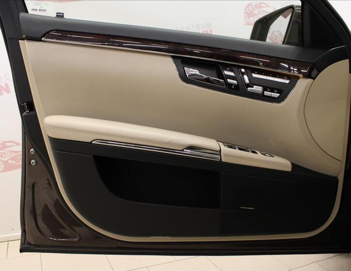 Mercedes-Benz Třídy S 9