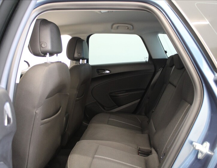 Opel Astra 7