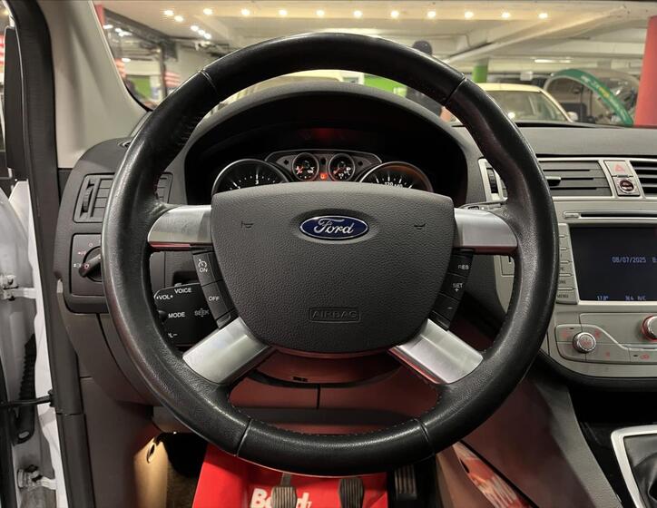 Ford Kuga 16