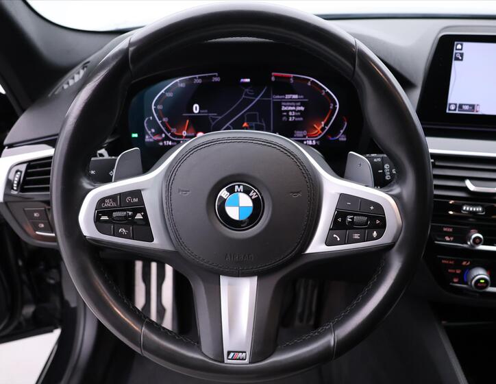 BMW Řada 5 23