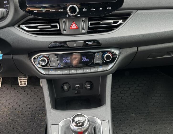 Hyundai i30 13