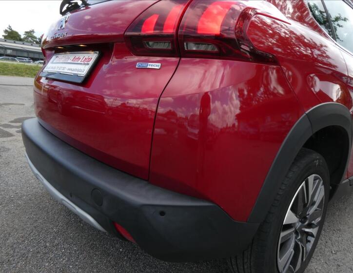 Peugeot 2008 10