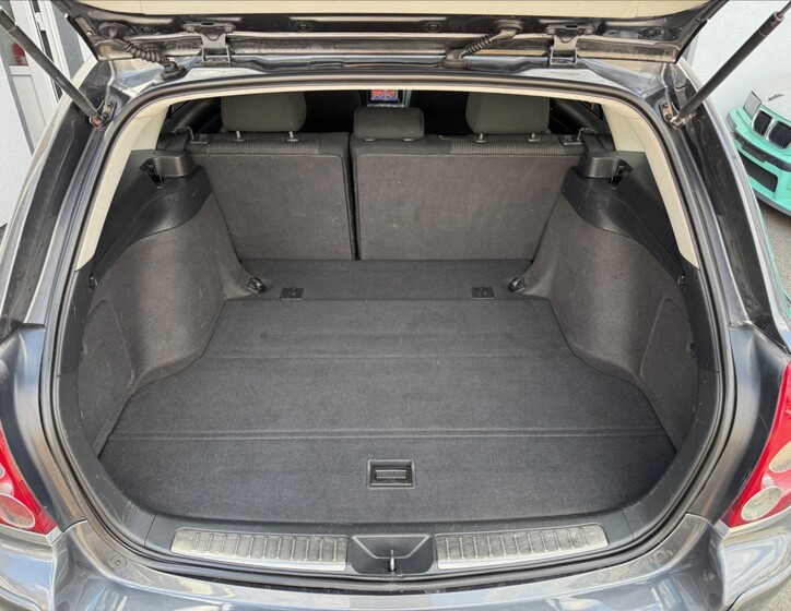 Toyota Avensis 22