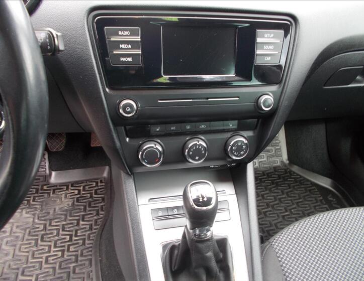 Škoda Octavia 21