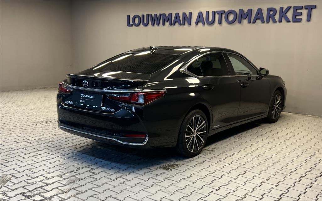 Lexus ES 300h