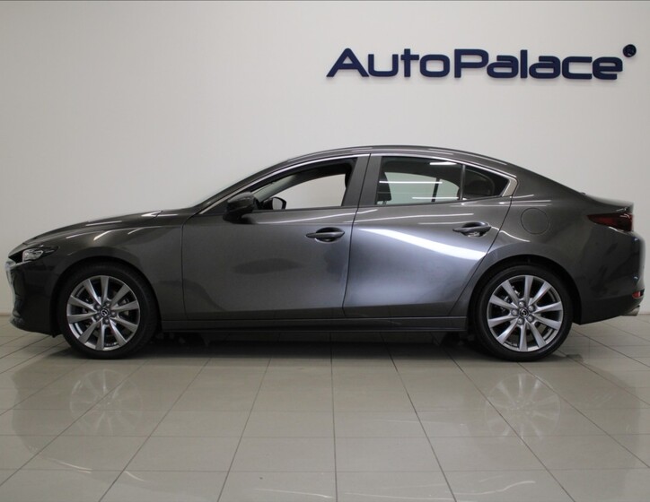Mazda 3 5