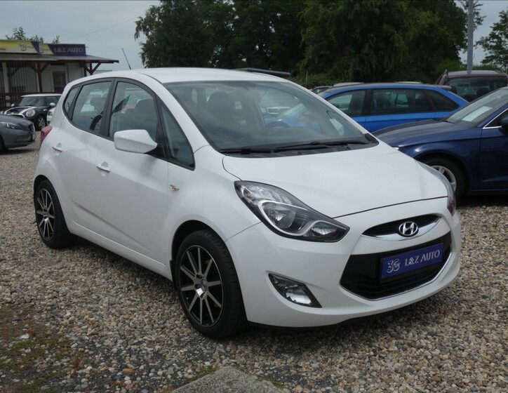 Hyundai ix20 3