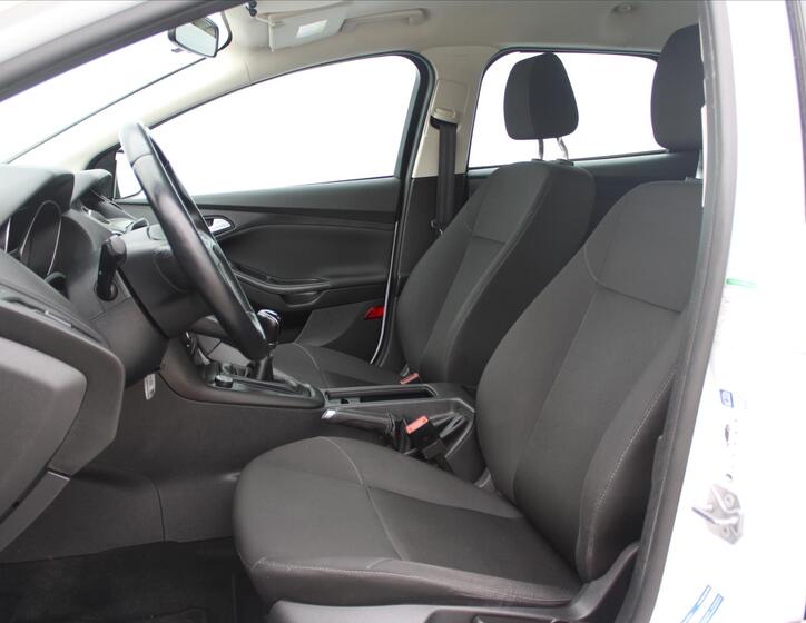 Ford Focus 9