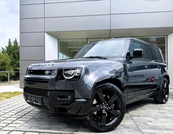 Land Rover Defender 1