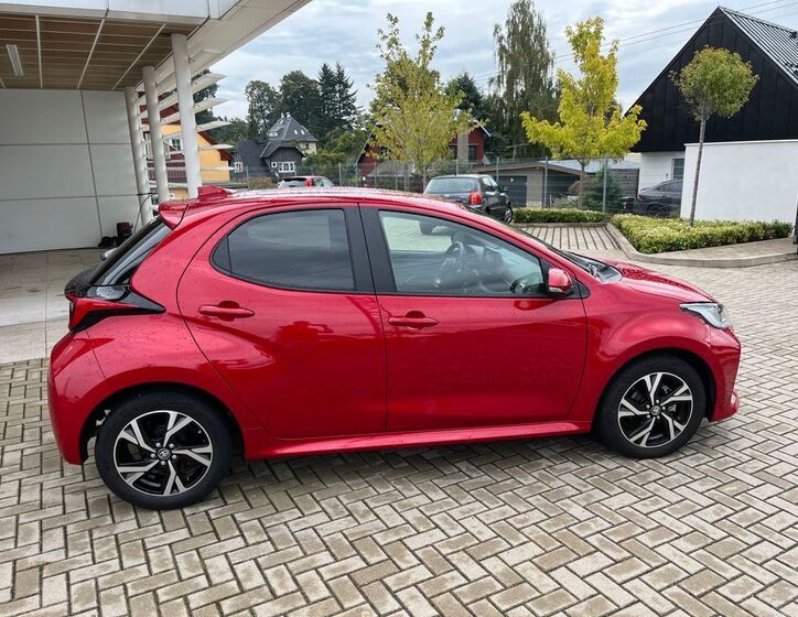 Toyota Yaris 7
