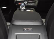 Volvo V90 16