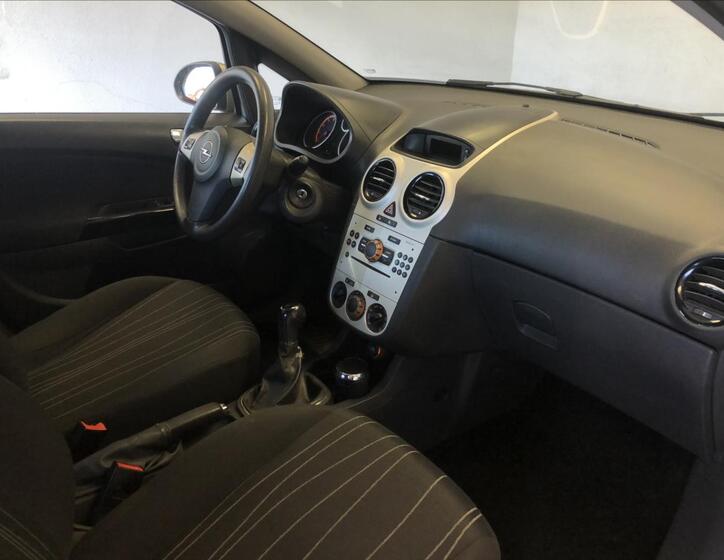 Opel Corsa 12