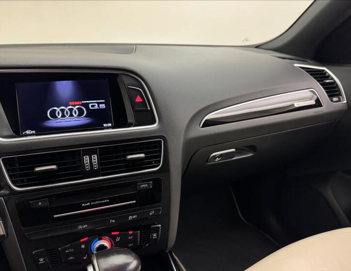 Audi Q5 13