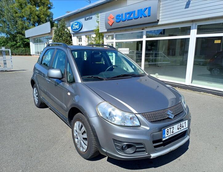 Suzuki SX4 1