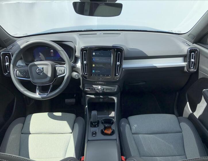 Volvo XC40 5