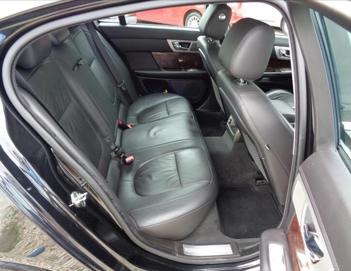Jaguar XF 26