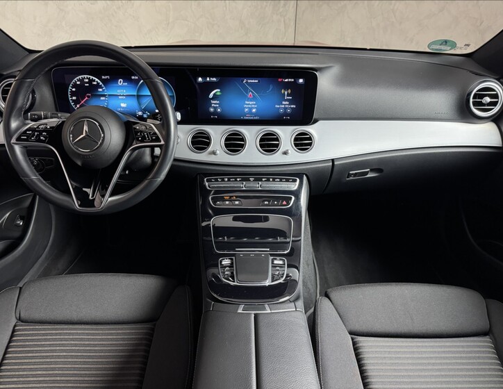 Mercedes-Benz Třídy E 21