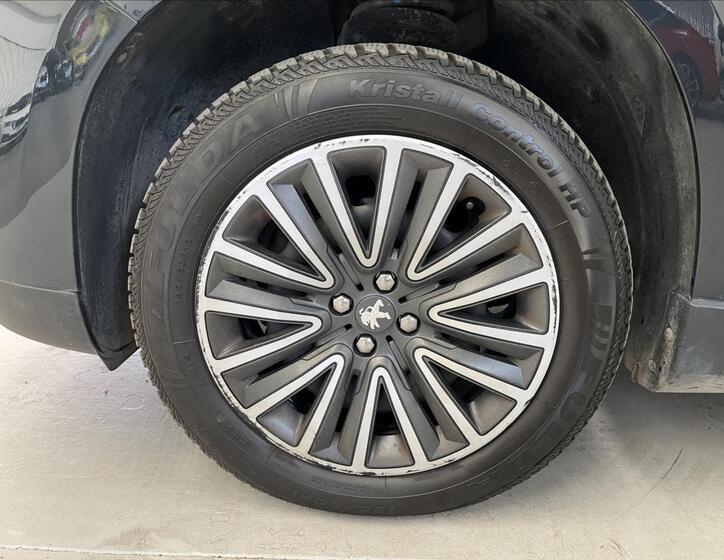 Peugeot 2008 29