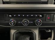 Volkswagen Caravelle 14