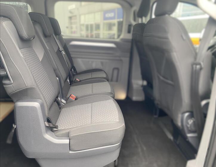 Volkswagen Caravelle 15