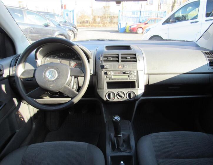 Volkswagen Polo 11