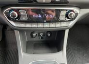 Hyundai i30 25