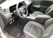 Mercedes-Benz GLA 15