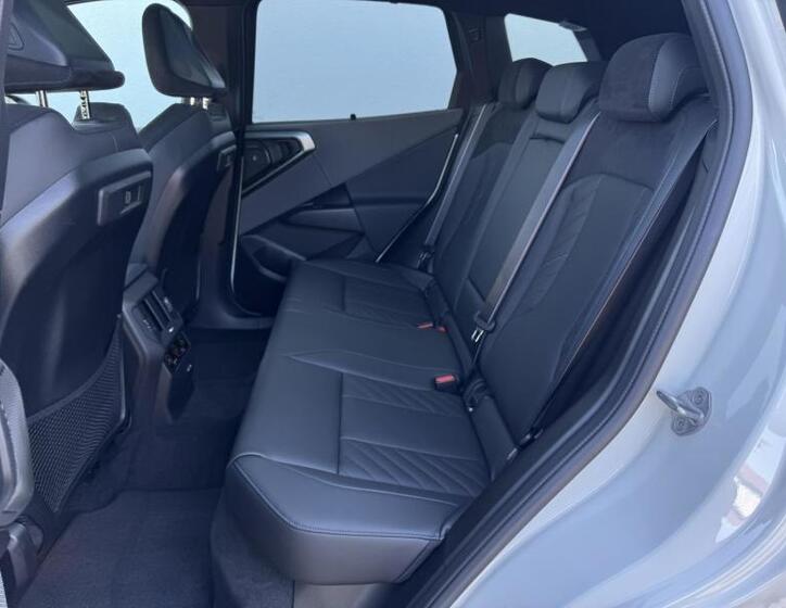 BMW X3 8