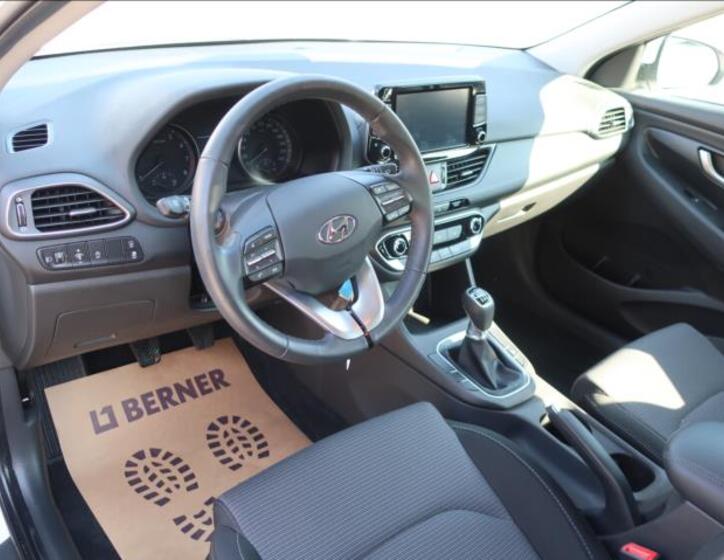 Hyundai i30 9