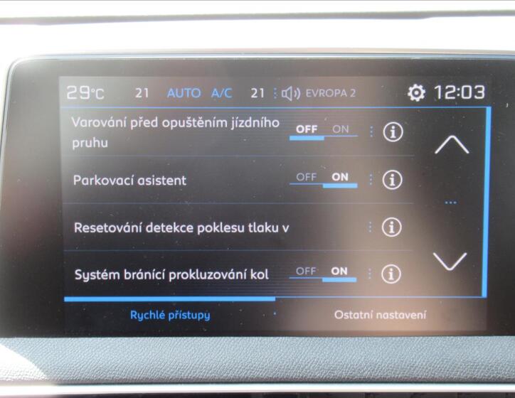 Peugeot 5008 13