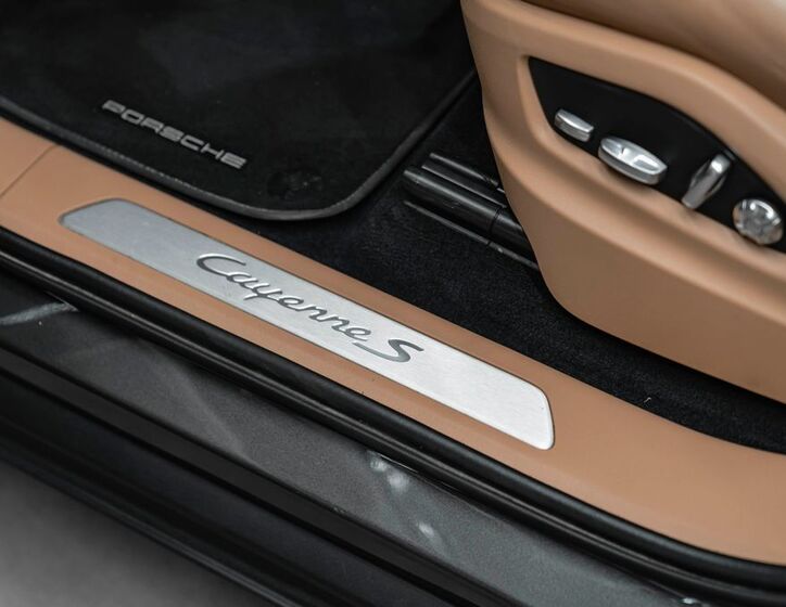 Porsche Cayenne 17