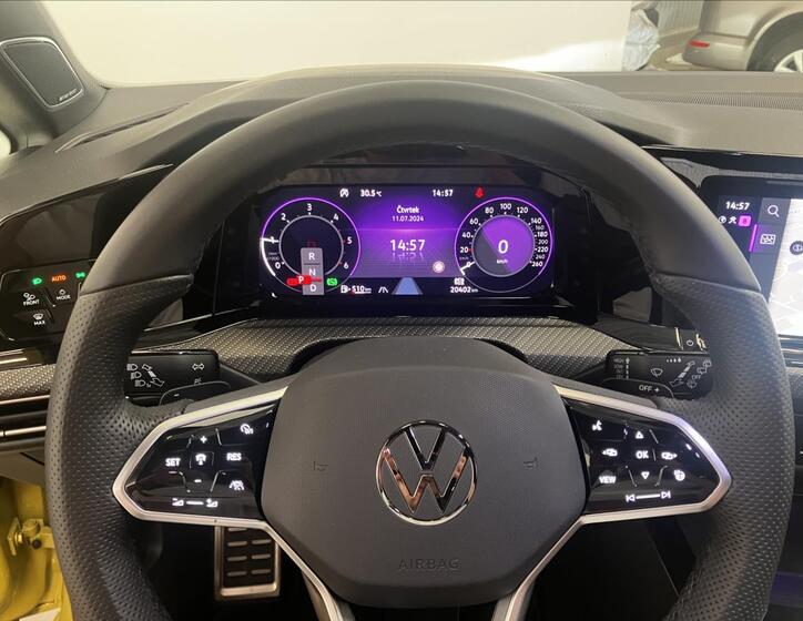 Volkswagen Golf 13