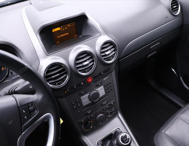 Opel Antara 24