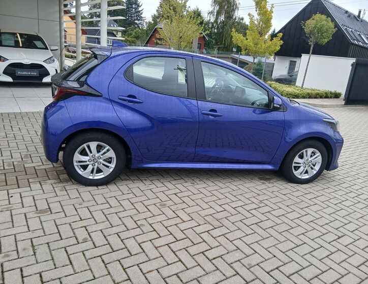 Toyota Yaris 7
