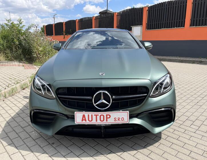 Mercedes-Benz Třídy E 4