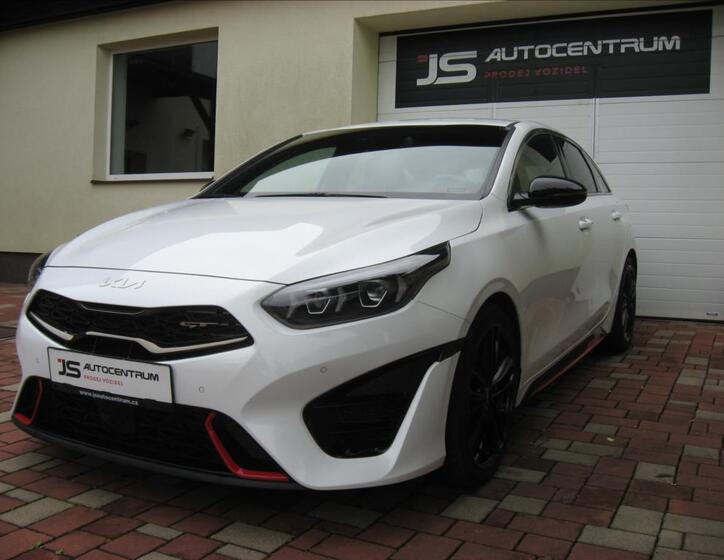 KIA ProCeed 1