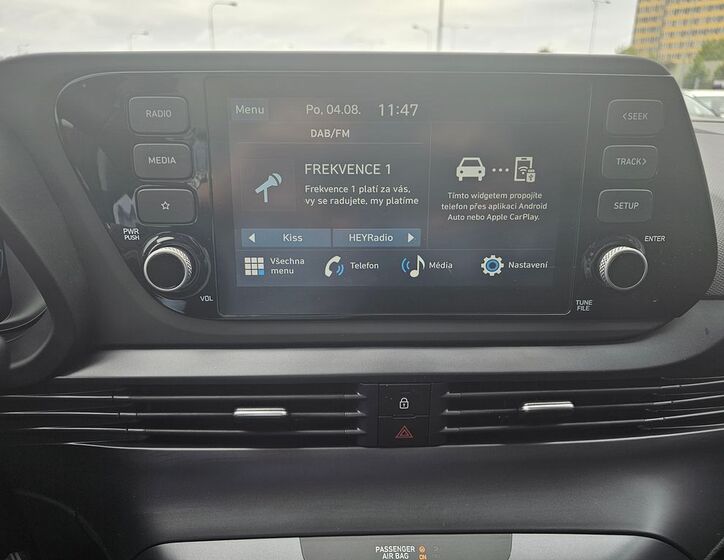 Hyundai i20 16