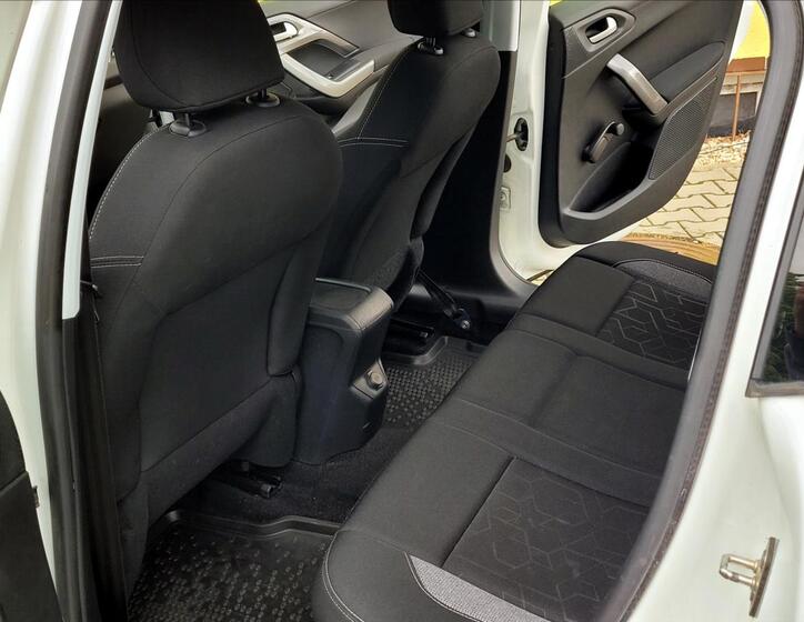 Peugeot 2008 15