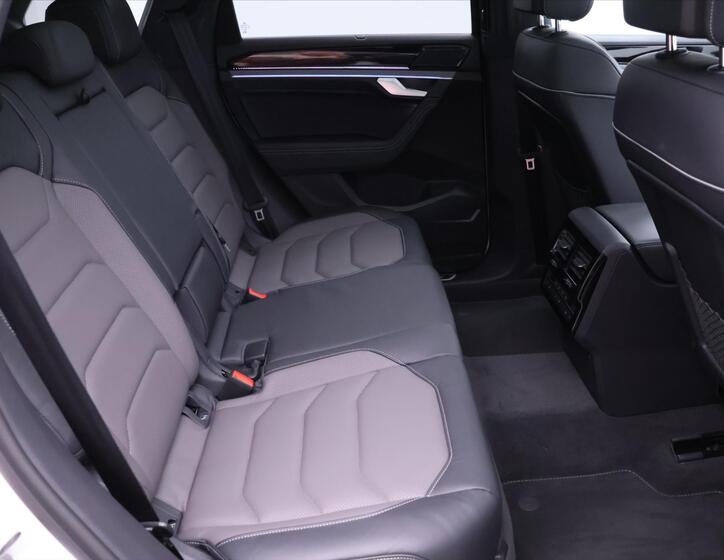 Volkswagen Touareg 17
