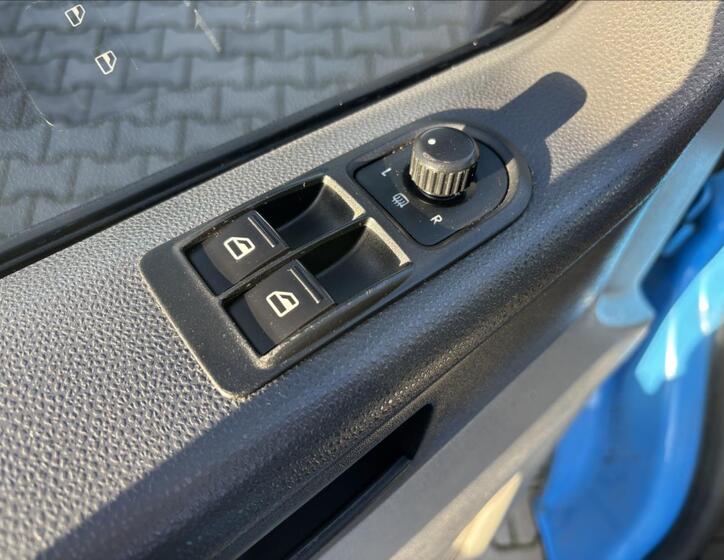 Volkswagen Transporter 12