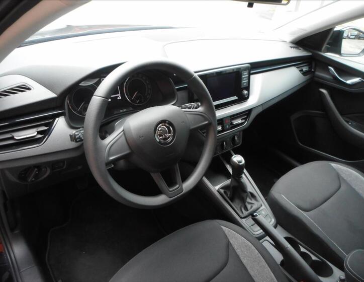 Škoda Scala 9