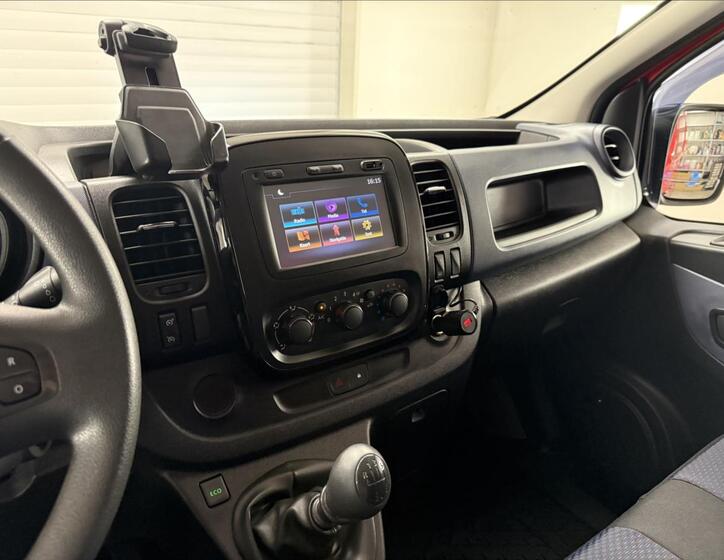 Opel Vivaro 19