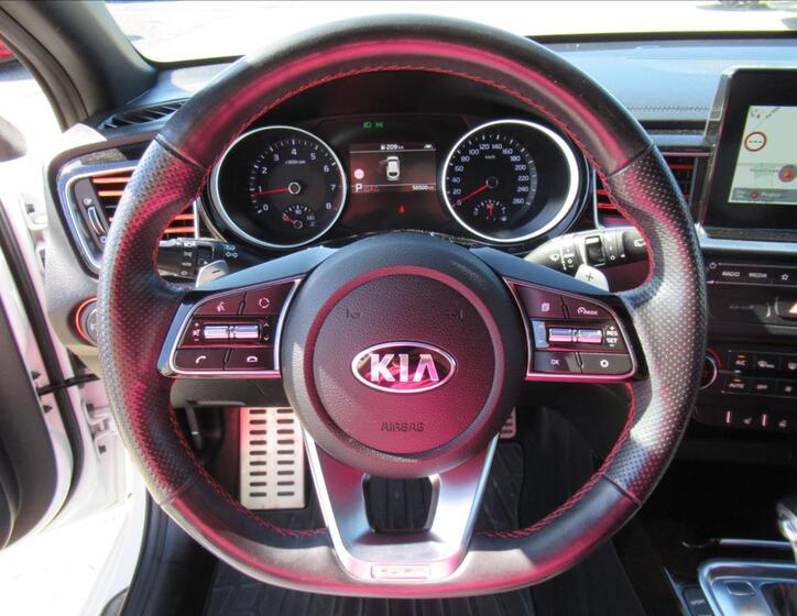 KIA ProCeed 14