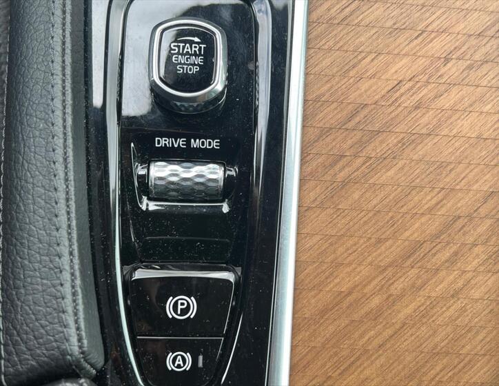 Volvo S90 19