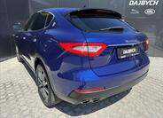 Maserati Levante 6